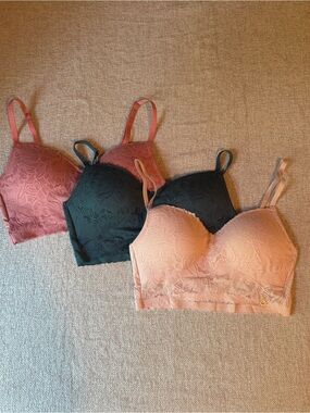 Danskin Intimates 3 pack Padded Bralettes 34B NWOT